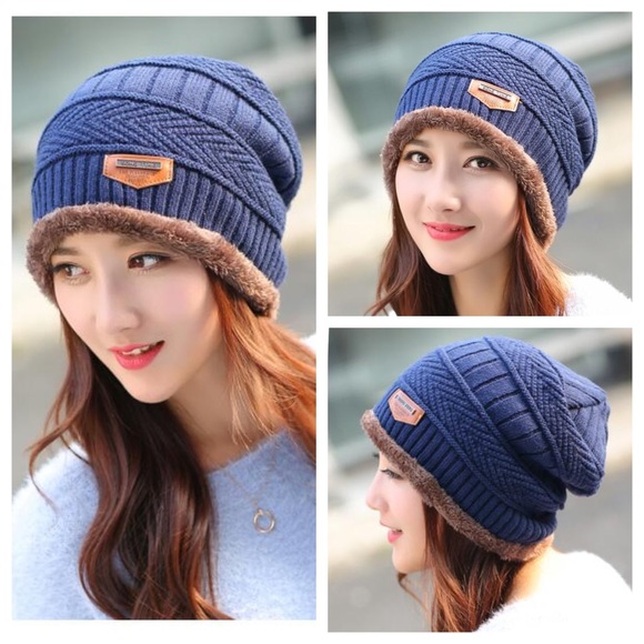 Cable Knit Beanie and Ring Scarf With Fleece - Picture 2 of 14